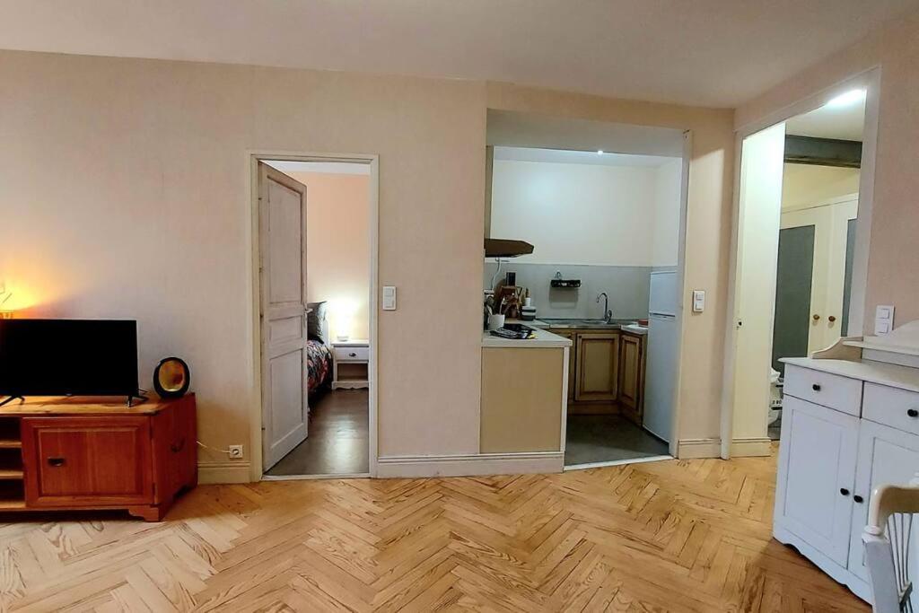 Ferienwohnung Le Spacieux Du Centre Agen Exterior foto